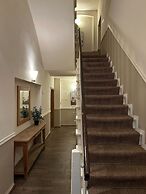 Schoenhouse Avenue by Limehome