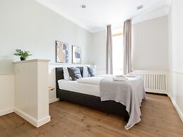 Schoenhouse Avenue by Limehome