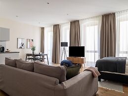 Schoenhouse Avenue by Limehome