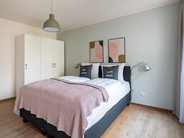 Schoenhouse Avenue by Limehome