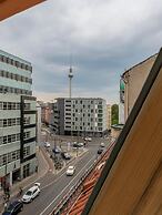 Schoenhouse Avenue by Limehome