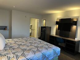 Motel 6 Junction, Texas - Llano River