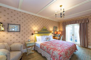Tallman Hotel