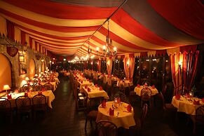 Europa-Park Freizeitpark & Erlebnis-Resort, Hotel Castillo Alcazar