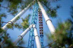 Europa-Park Freizeitpark & Erlebnis-Resort, Hotel Castillo Alcazar