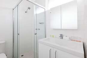 Cosmopolitan Hotel and Apartments