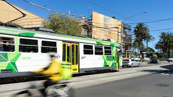 Cosmopolitan Hotel and Apartments