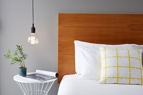 Cosmopolitan Hotel and Apartments