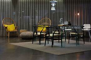 Cosmopolitan Hotel and Apartments