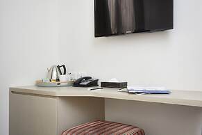 Cosmopolitan Hotel and Apartments