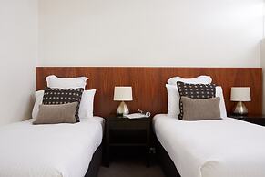 Cosmopolitan Hotel and Apartments