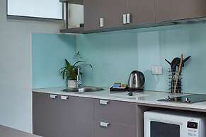 Cosmopolitan Hotel and Apartments