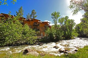 Mount Princeton Hot Springs Resort