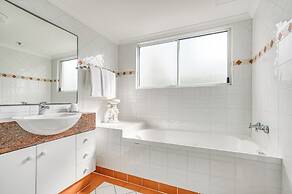 Xanadu Main Beach Resort