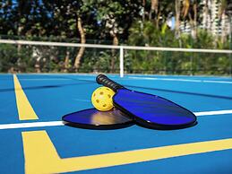 Xanadu Main Beach Resort