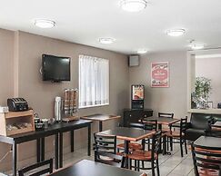 EconoLodge Downtown Toronto