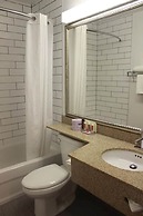 EconoLodge Downtown Toronto