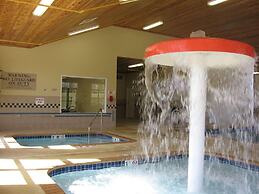 Country Inn & Suites by Radisson, Houghton, MI
