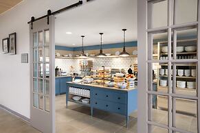 Country Inn & Suites by Radisson, Houghton, MI