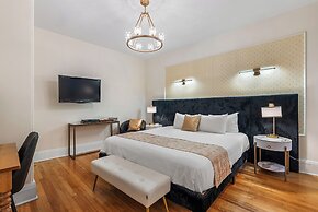 Hotel Charles-Alexandre - Par Aneyro
