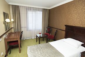 Topkapi Inter Istanbul Hotel