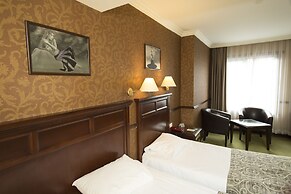 Topkapi Inter Istanbul Hotel