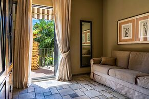 HOTEL VILLA CARLOTTA