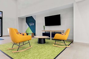 Spark by Hilton Tupelo