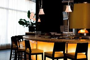 Twelve Midtown, Autograph Collection