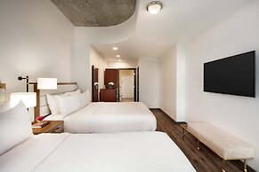 Twelve Midtown, Autograph Collection