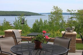 Holiday Inn Express Munising-Lakeview by IHG