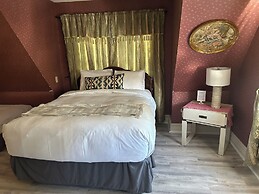 Arrowhead Lake Inn