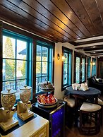 Arrowhead Lake Inn
