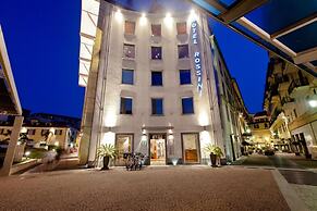 B&B HOTEL Imperia Rossini al Teatro