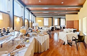 B&B HOTEL Imperia Rossini al Teatro