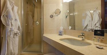 B&B HOTEL Imperia Rossini al Teatro