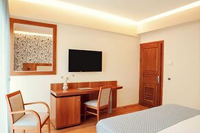 Zeus Essence Ramada by Wyndham Athens