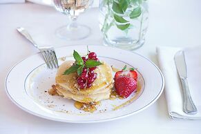 Ramada by Wyndham , Athens Club Attica Riviera