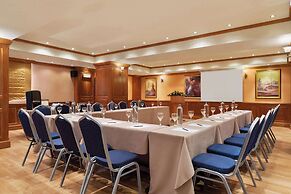 Zeus Essence Ramada by Wyndham Athens
