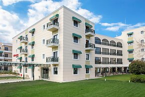 Ramada by Wyndham , Athens Club Attica Riviera