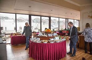 Amber Hotel - Special Class