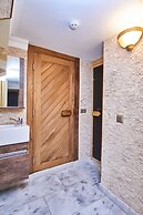 Amber Hotel - Special Class