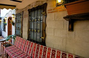 Amber Hotel - Special Class