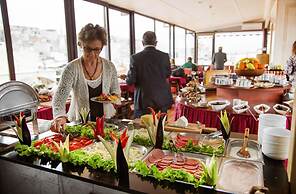 Amber Hotel - Special Class