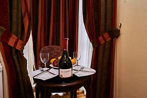 Amber Hotel - Special Class