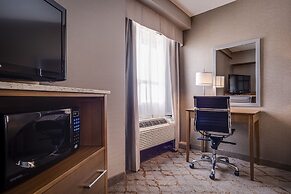 Monte Carlo Inn Vaughan Suites