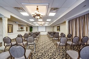 Monte Carlo Inn Vaughan Suites