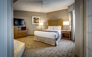 Monte Carlo Inn Vaughan Suites