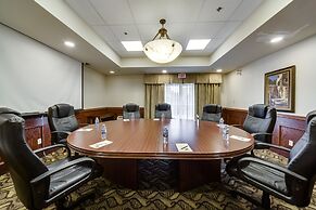 Monte Carlo Inn Vaughan Suites