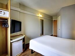 ibis Tamboré